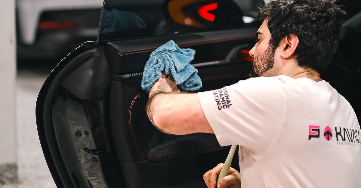 Improving Vehicle Comfort with Heat-Reducing Window Tint Options